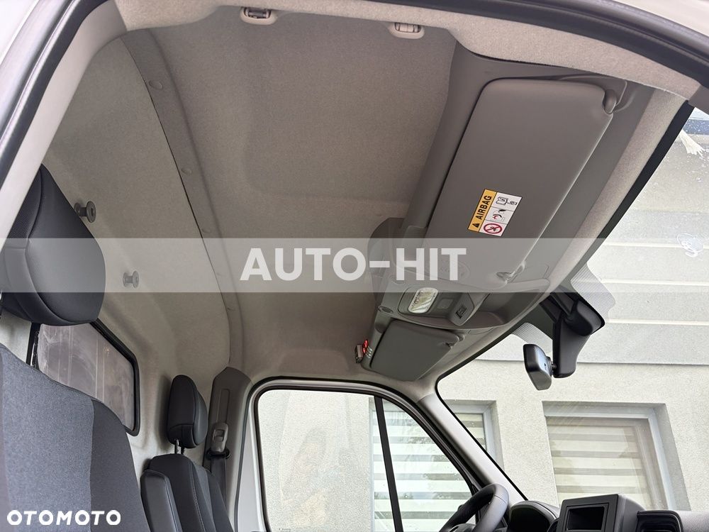 Renault Master - 24