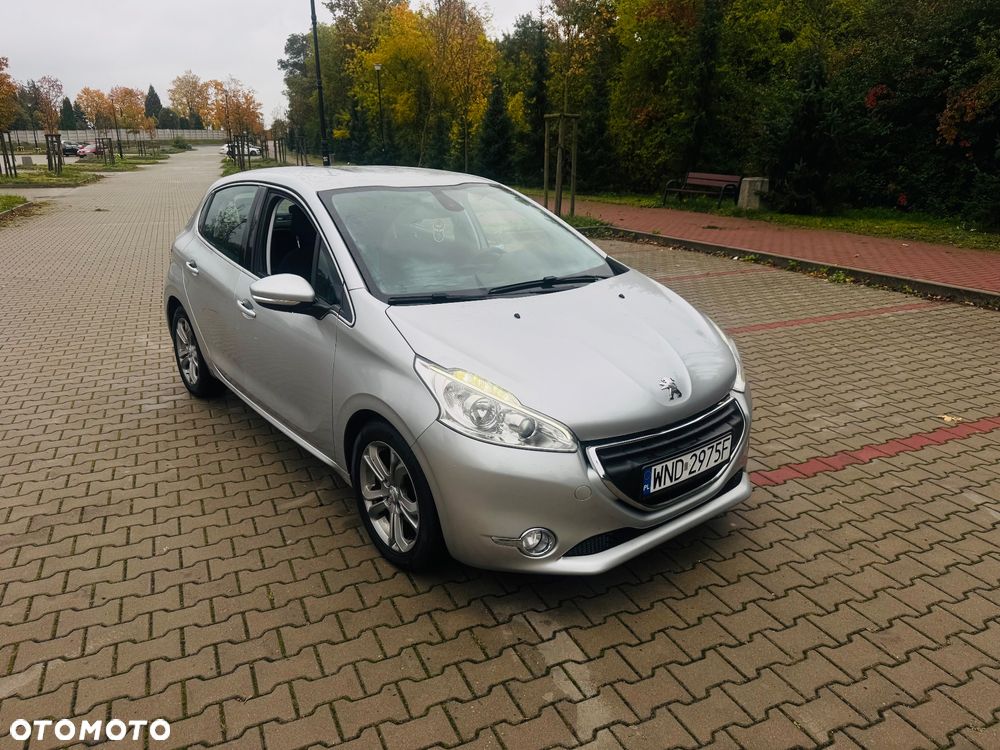 Peugeot 208 1.6 VTi Allure - 26