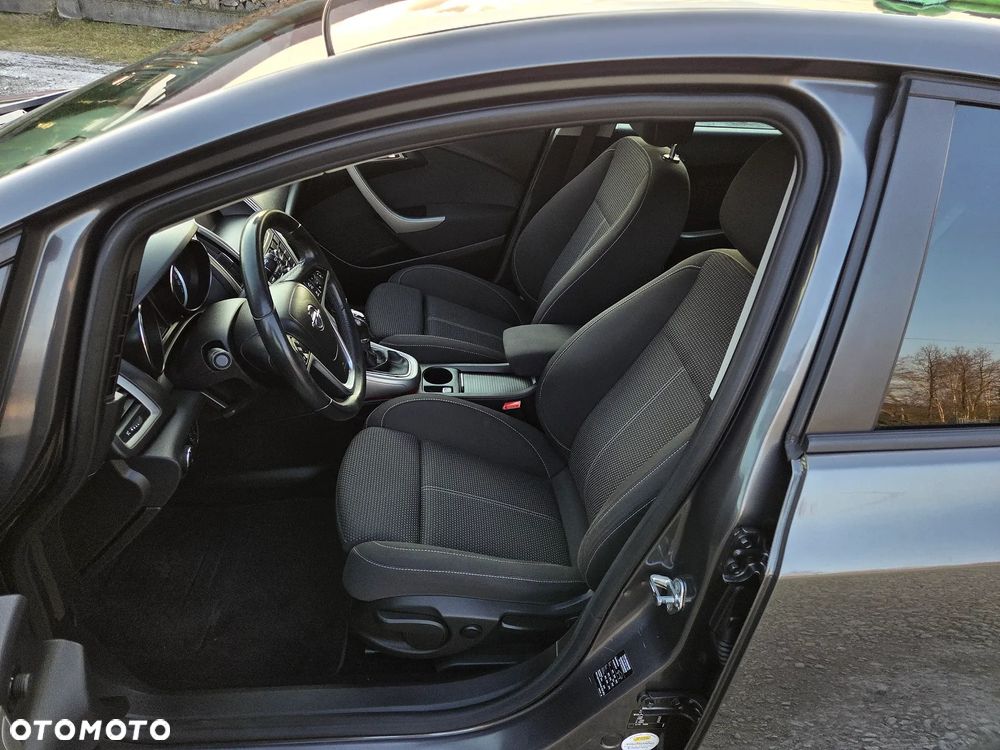 Opel Astra 1.4 Turbo Selection - 16