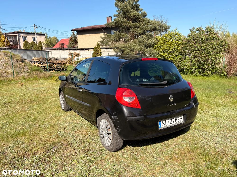 Renault Clio 1.2 16V Rip Curl - 3