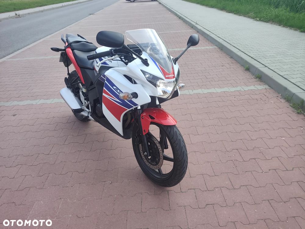 Honda CBR - 8