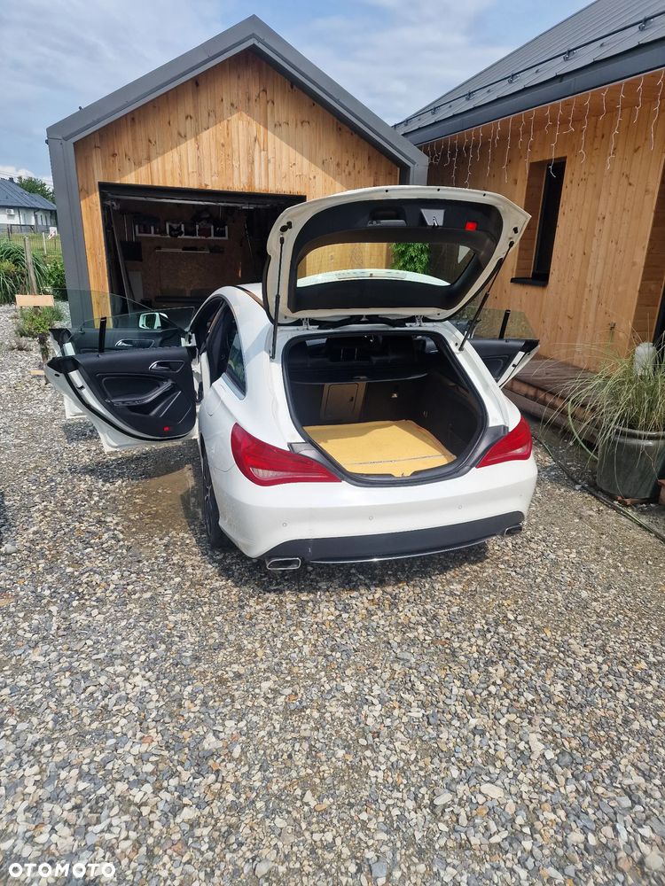 Mercedes-Benz CLA - 11