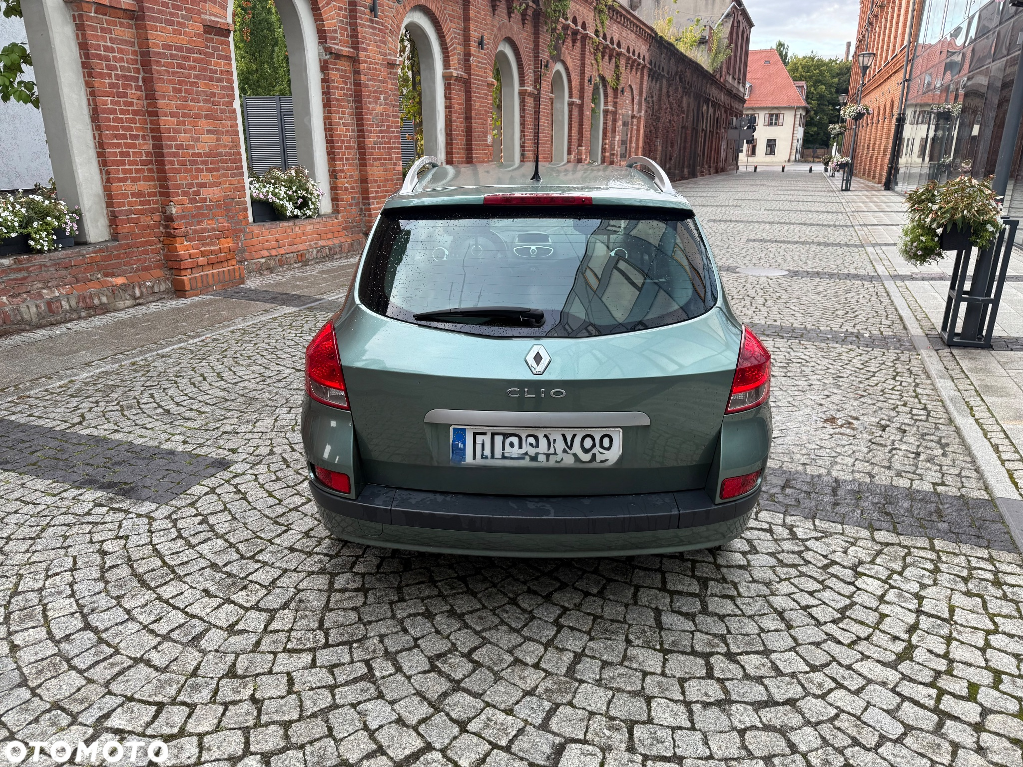 Renault Clio 1.2 16V 75 Grandtour Dynamique - 6