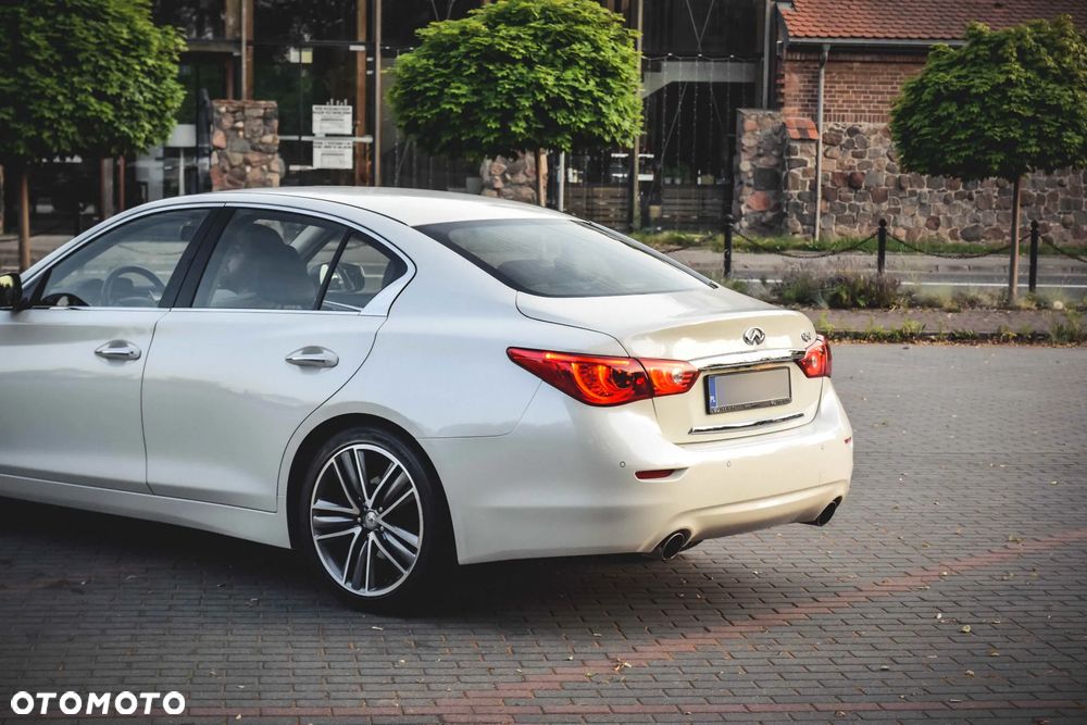 Infiniti Q50 2.0t Premium Executive EU6 - 12