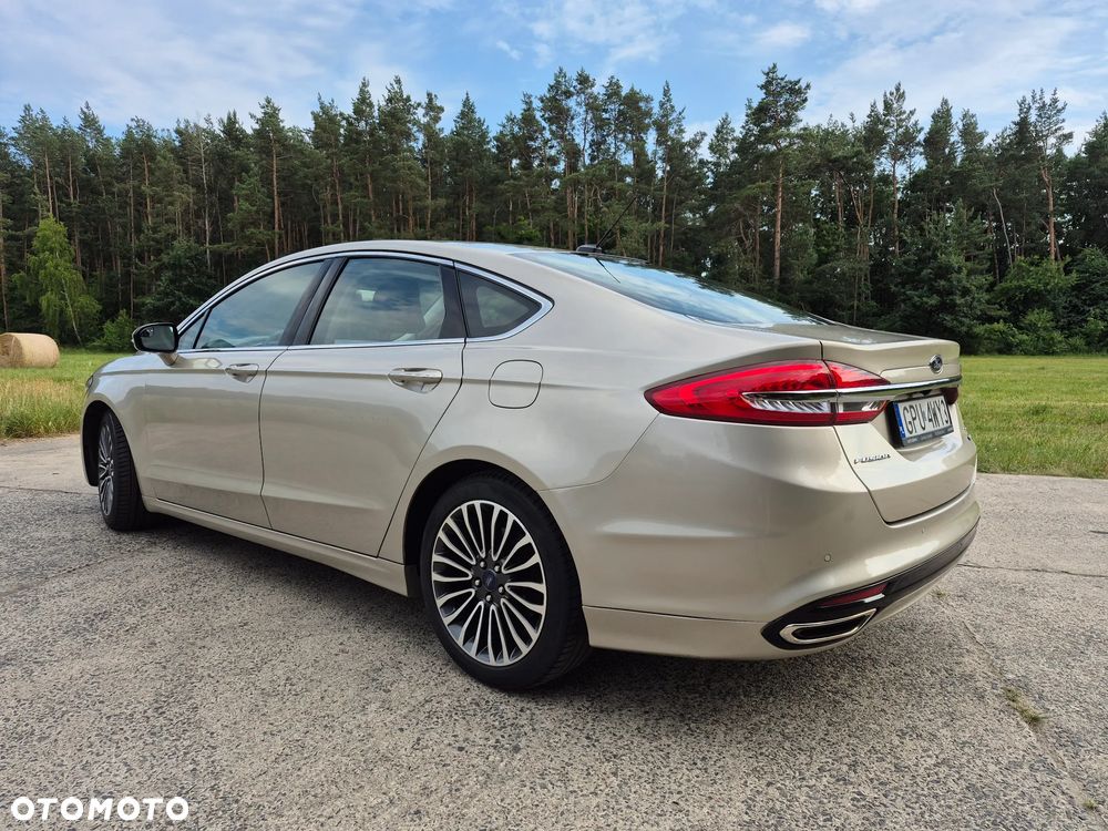 Ford Fusion - 11