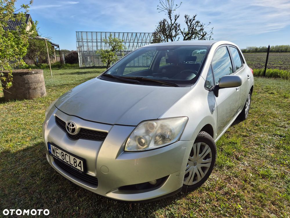 Toyota Auris 1.6 VVT-i Prestige - 1