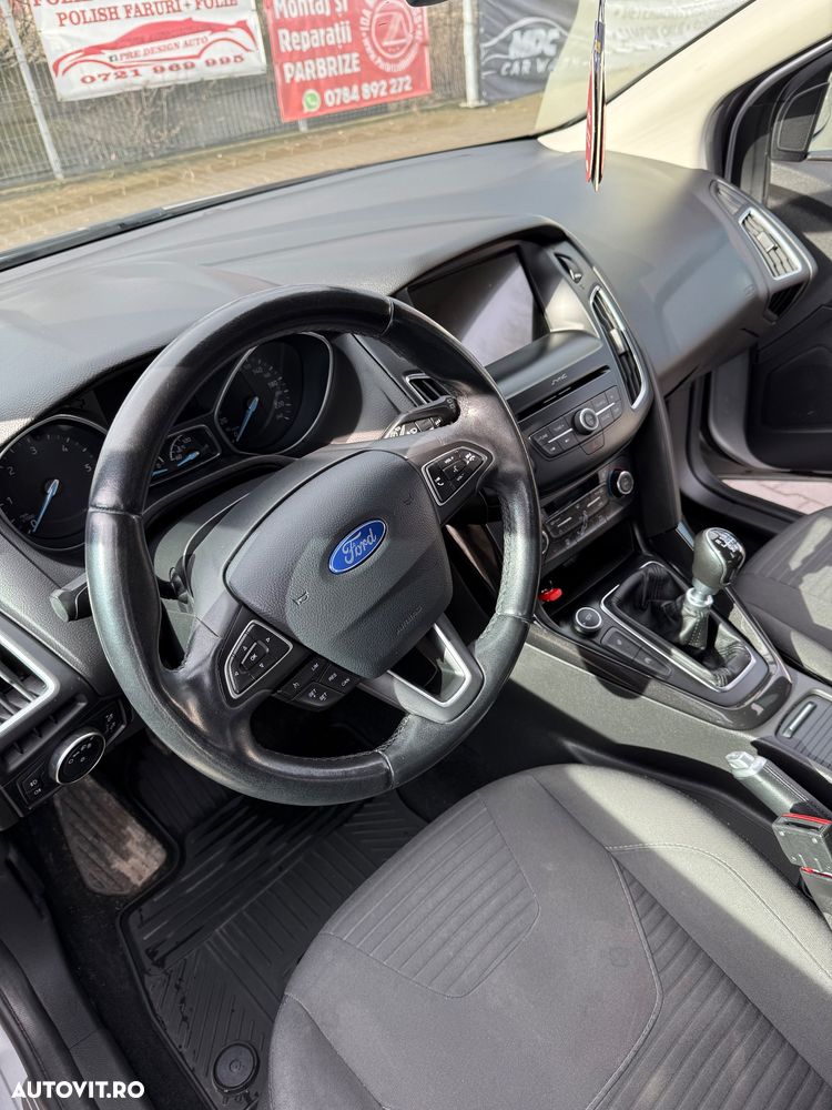 Ford Focus - 6