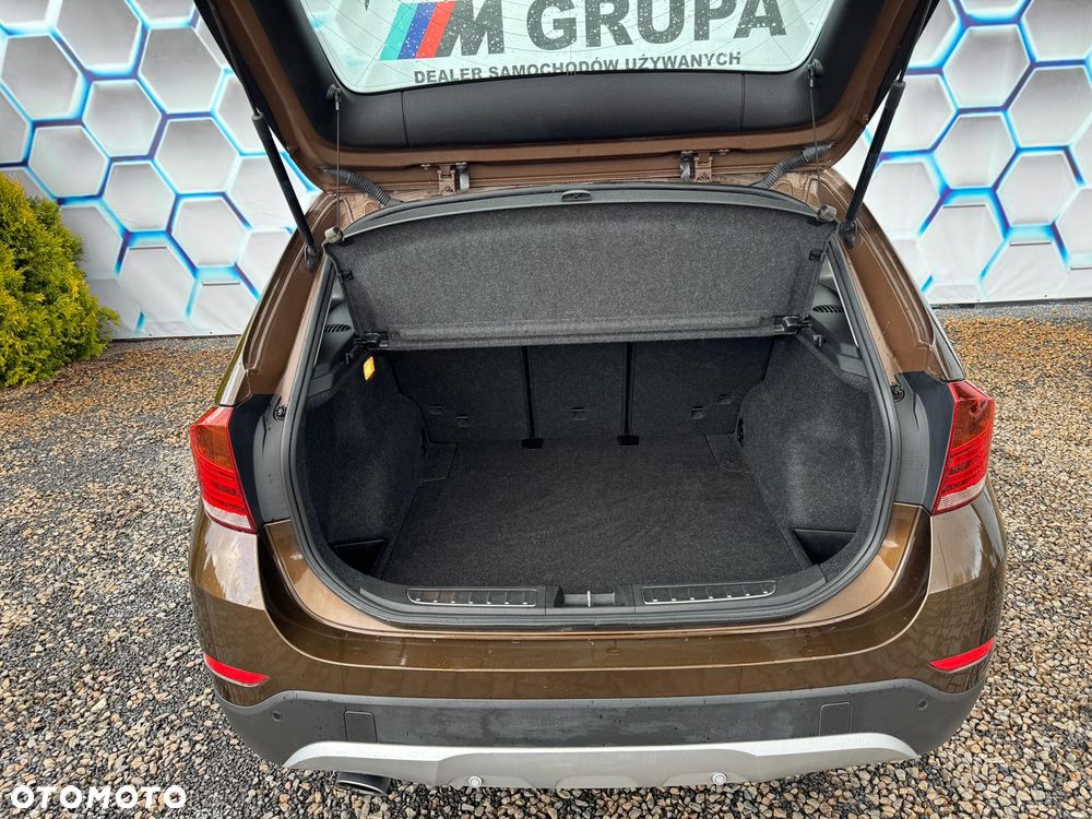 BMW X1 sDrive18i xLine - 21