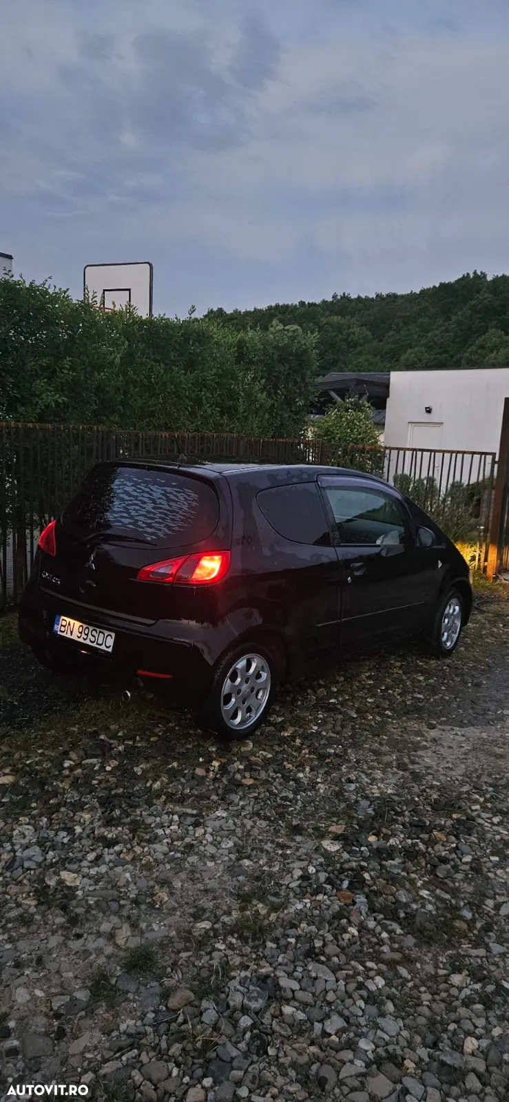 Mitsubishi Colt - 4