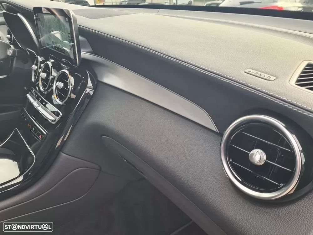 Mercedes-Benz GLC 300 de 4Matic - 26