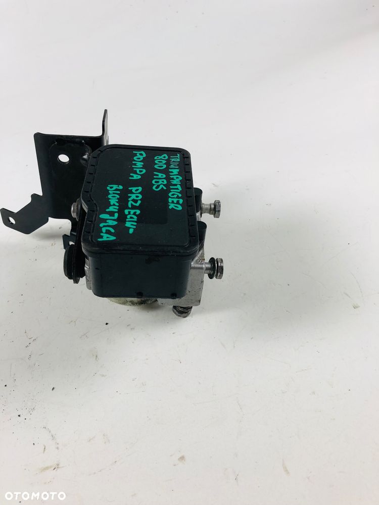 Triumph Tiger 800 ABS Pompa przeciwblokująca - 7