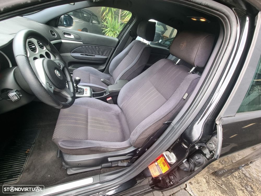 Alfa Romeo 159 Sportwagon 1.9 JTDm 16V Sportiva+ - 3