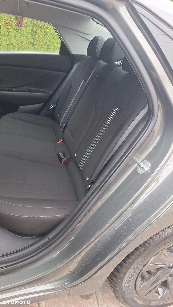 Hyundai Elantra 1.6 Smart - 11