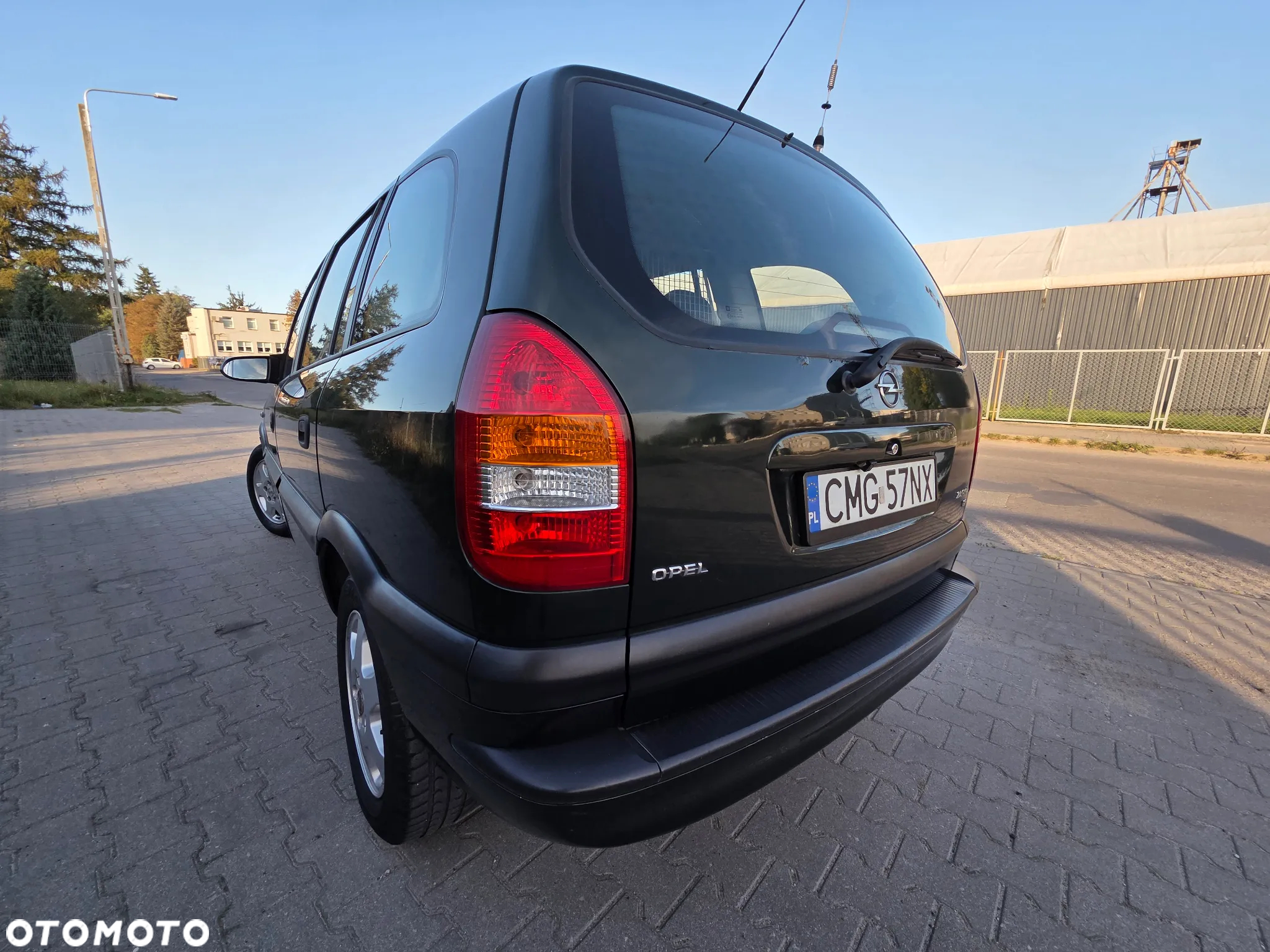 Opel Zafira 1.8 16V Elegance - 23