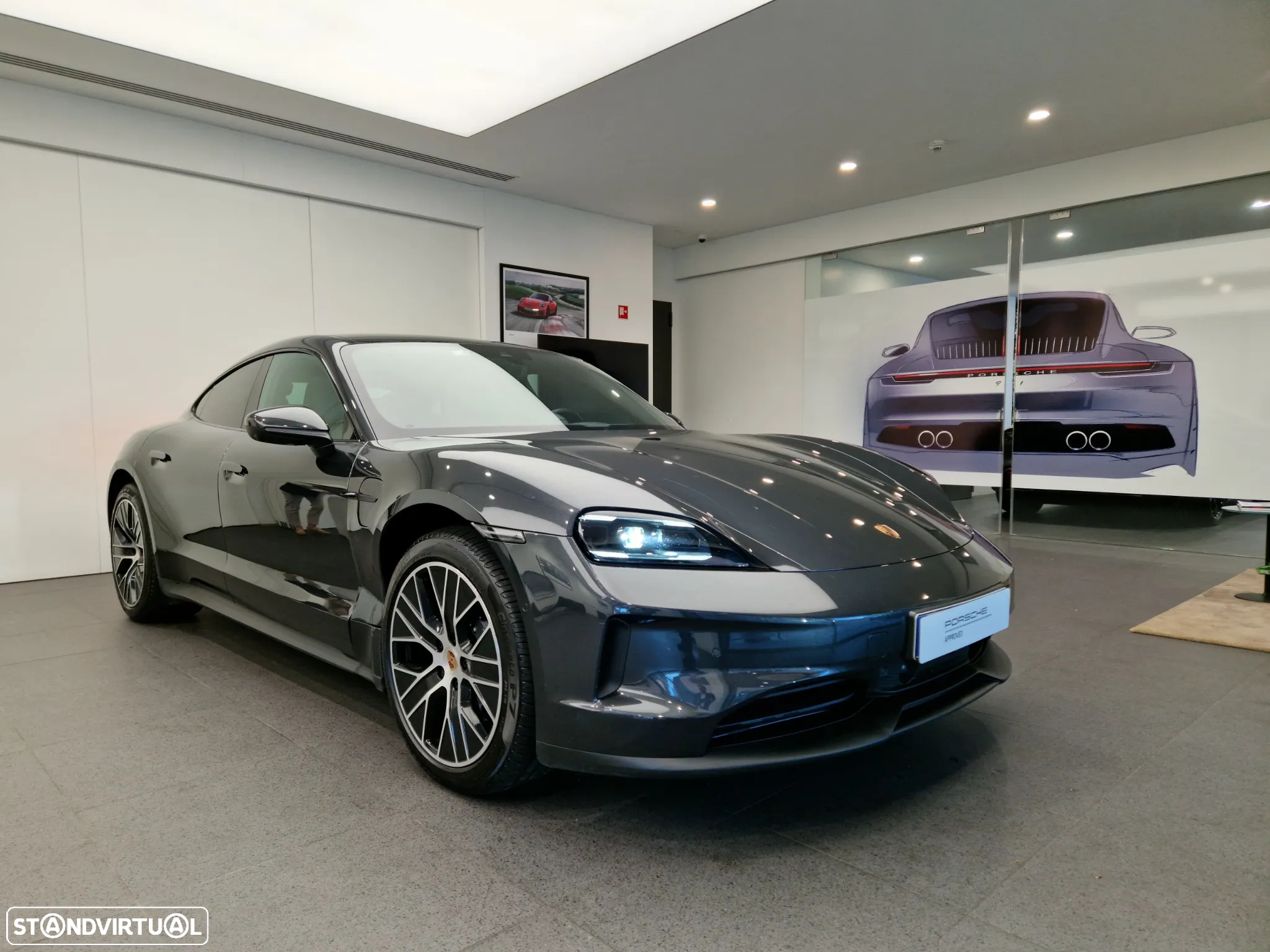 Porsche Taycan Standard - 9