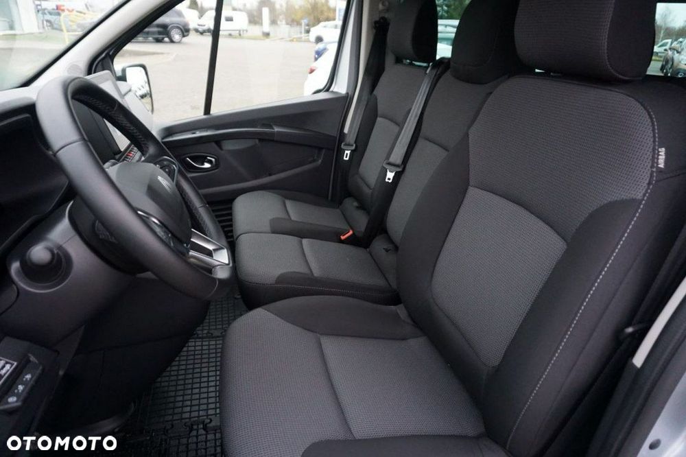 Renault Trafic - 9
