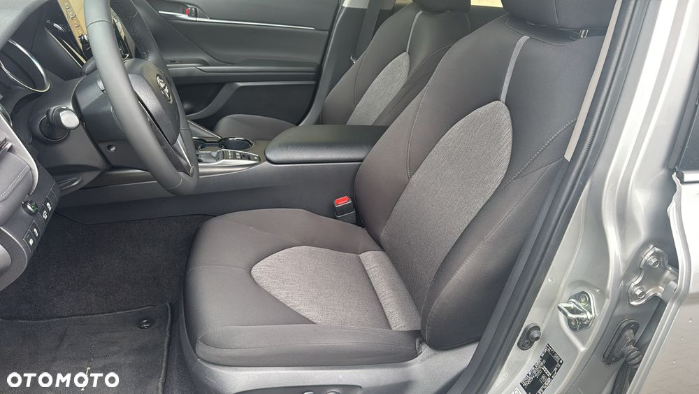 Toyota Camry 2.5 Hybrid Comfort CVT - 7