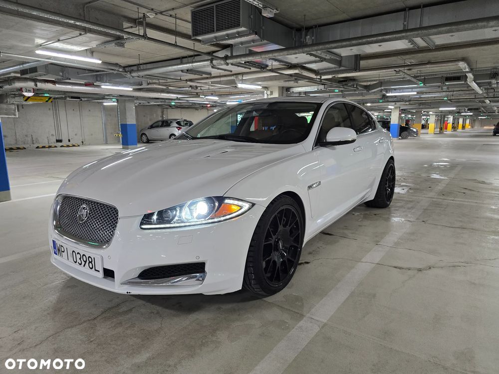 Jaguar XF - 1
