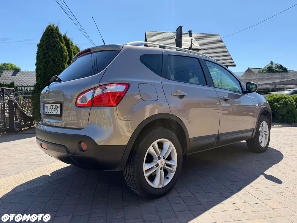 Nissan Qashqai 2.0 Lounge CVT - 3