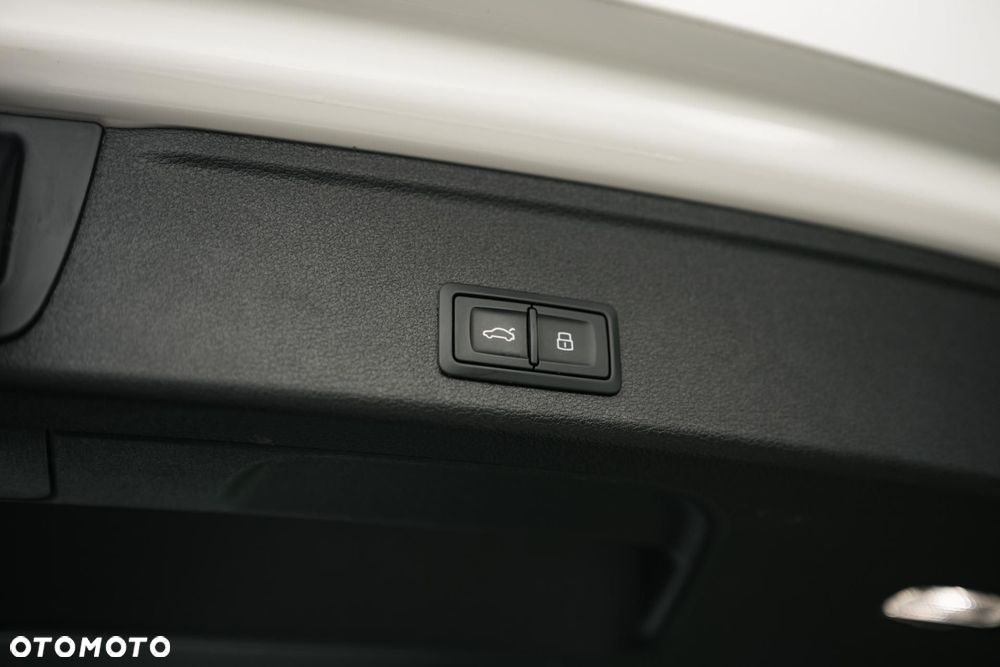 Audi A4 Allroad - 37