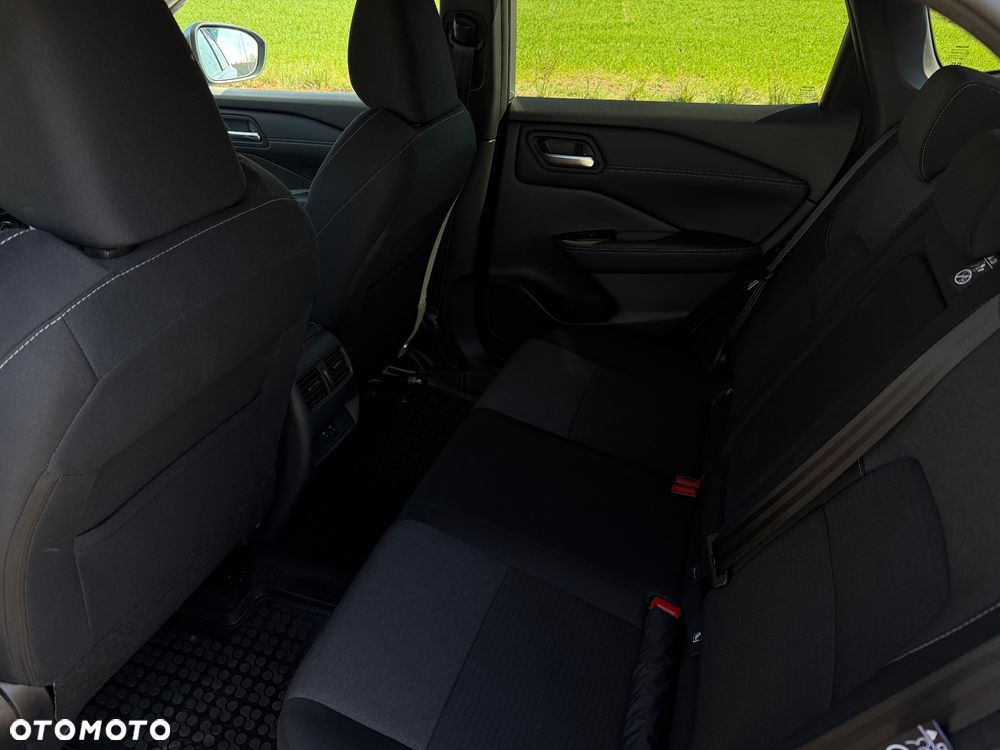 Nissan Qashqai 1.3 DIG-T MHEV N-Connecta Xtronic - 9