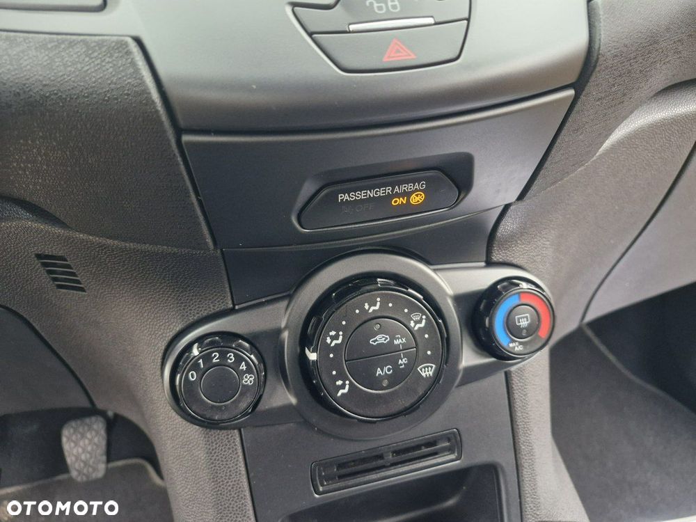 Ford Fiesta 1.25 Trend - 14