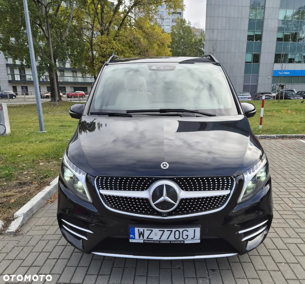 Mercedes-Benz V-Class 2023 photo 3
