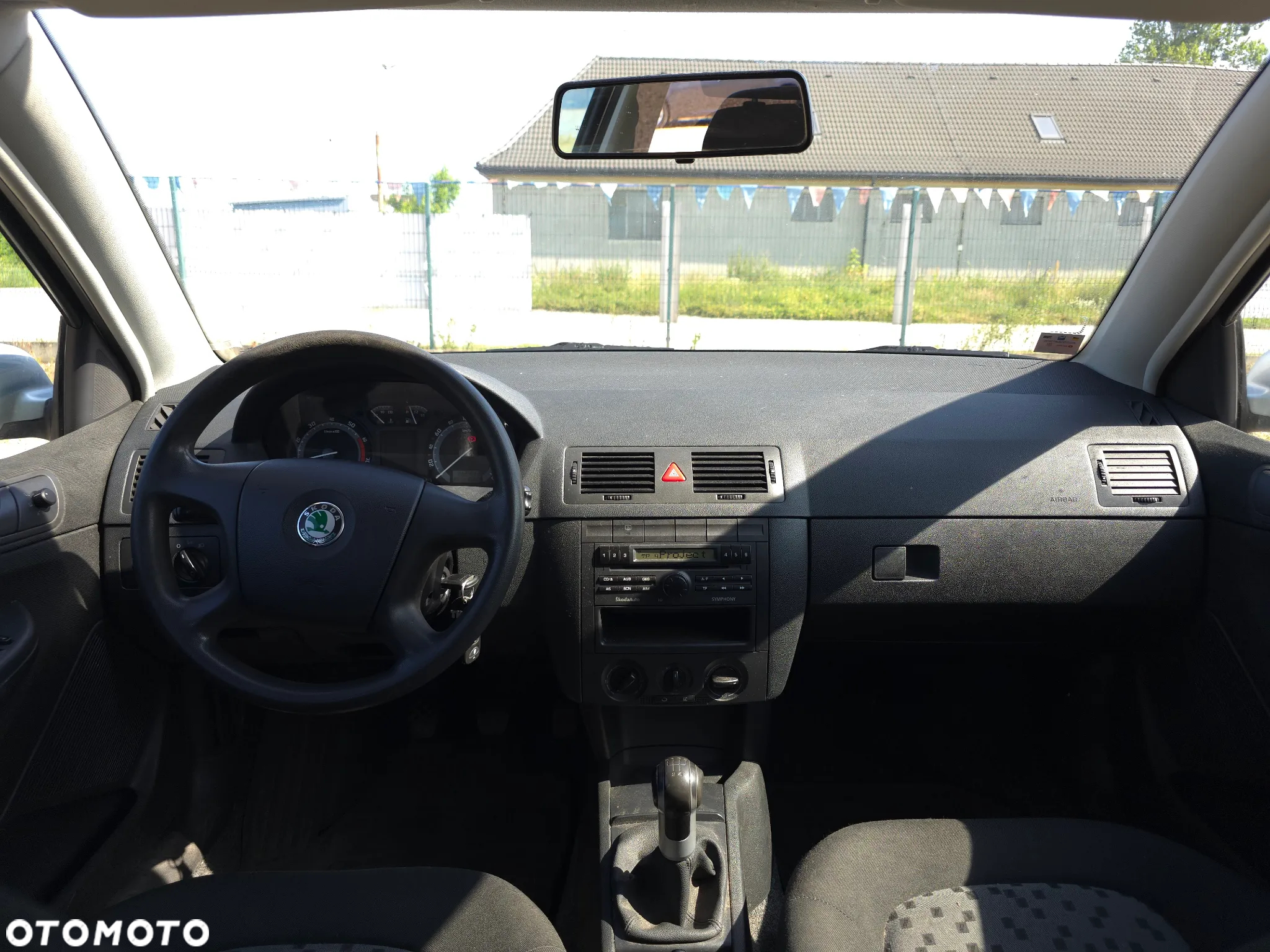 Skoda Fabia 1.2 HTP Ice Classic + - 24