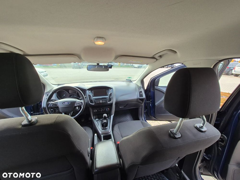 Ford Focus 1.5 TDCi SYNC Edition - 15