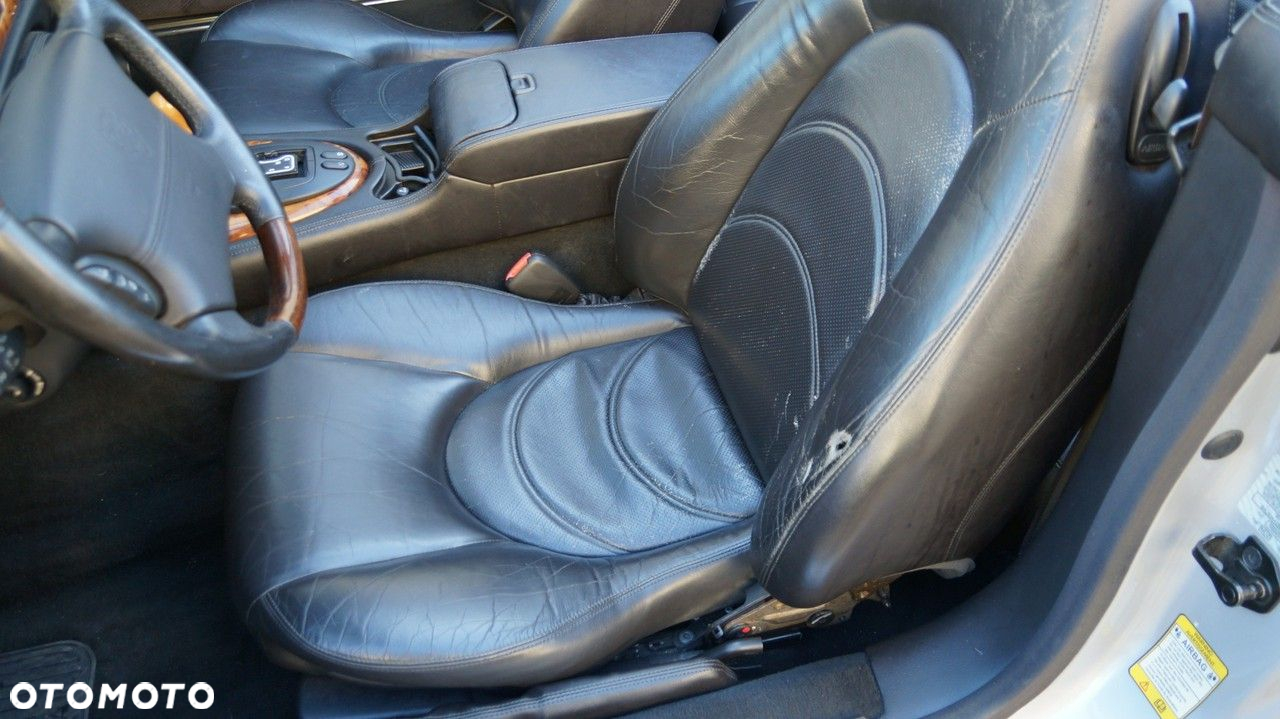 Jaguar XK8 - 19