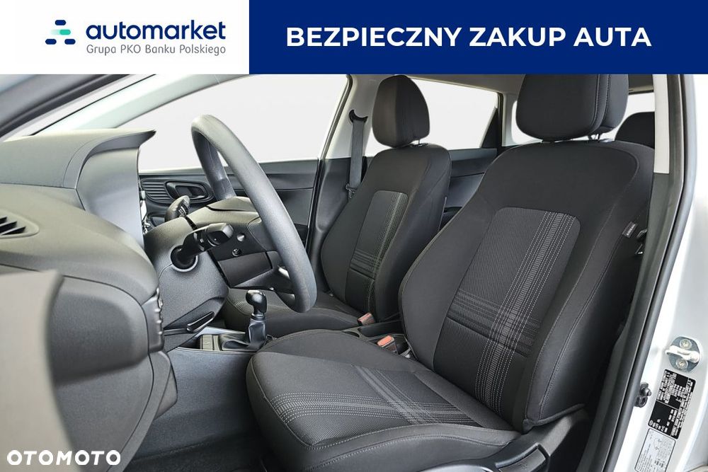 Hyundai i20 1.2 Pure - 11