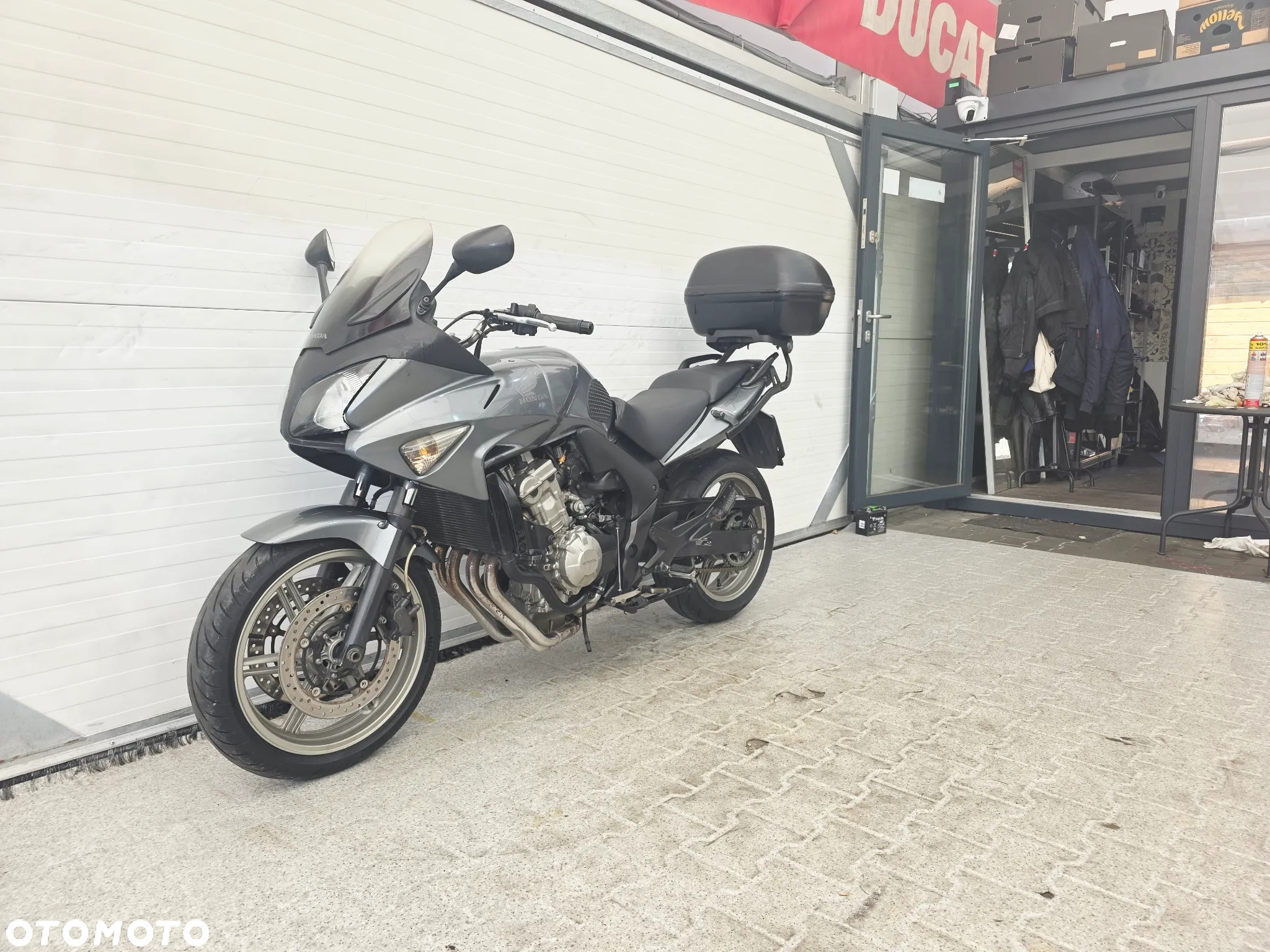 Honda CBF - 2