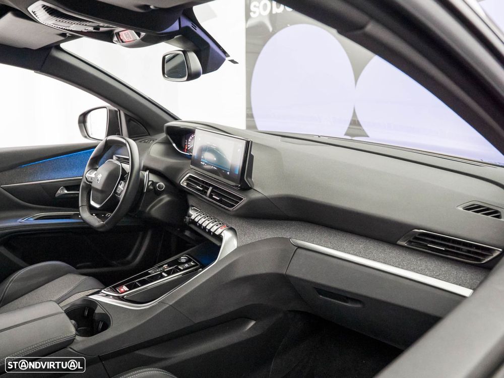 Peugeot 3008 1.2 PureTech Allure Pack EAT8 - 36
