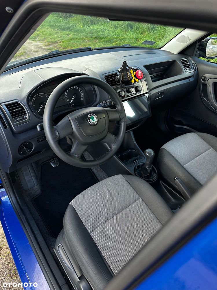 Skoda Fabia - 10