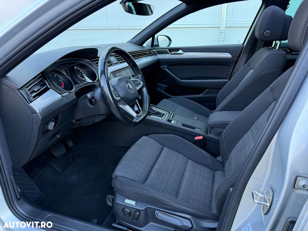 Volkswagen Passat 2.0 TDI DSG Comfortline - 11