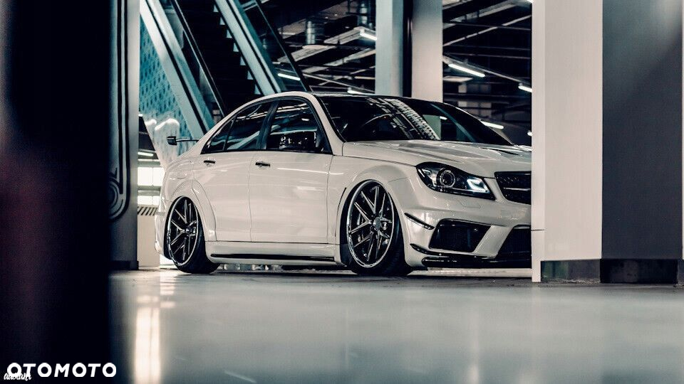 Mercedes C Klasa W204 Black Series Body Kit Pakiet - 2