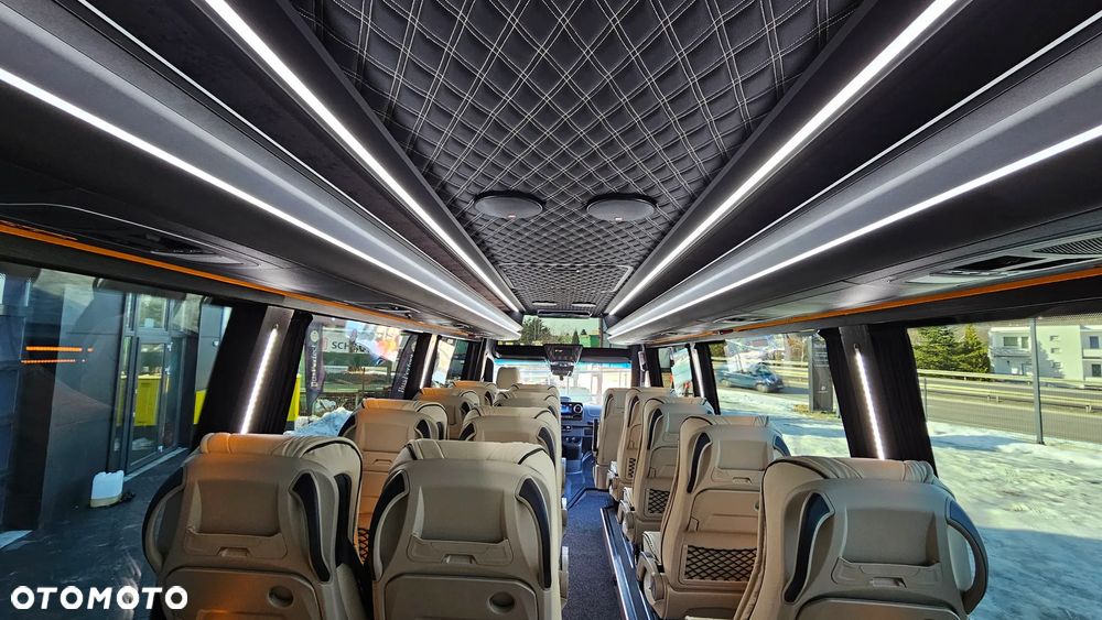 Mercedes-Benz Sprinter 519 - 8