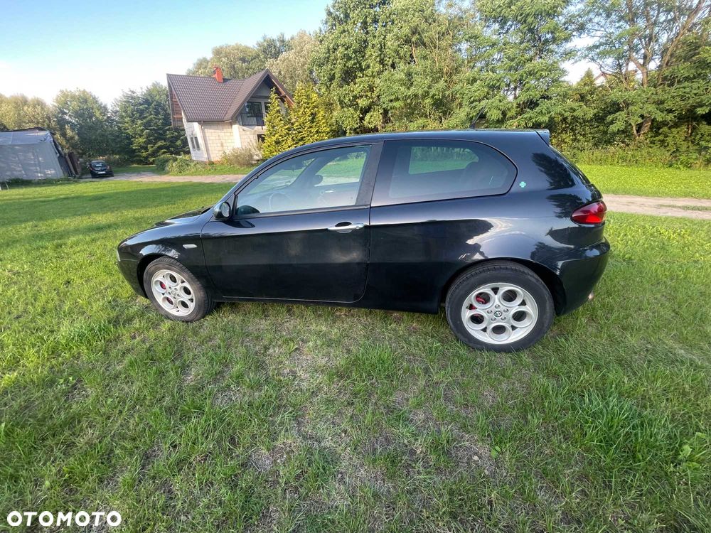 Alfa Romeo 147 - 3