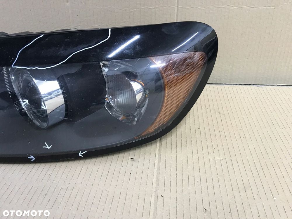 VOLVO C30 06-10 LAMPA LEWY PRZÓD 31335199 - 2