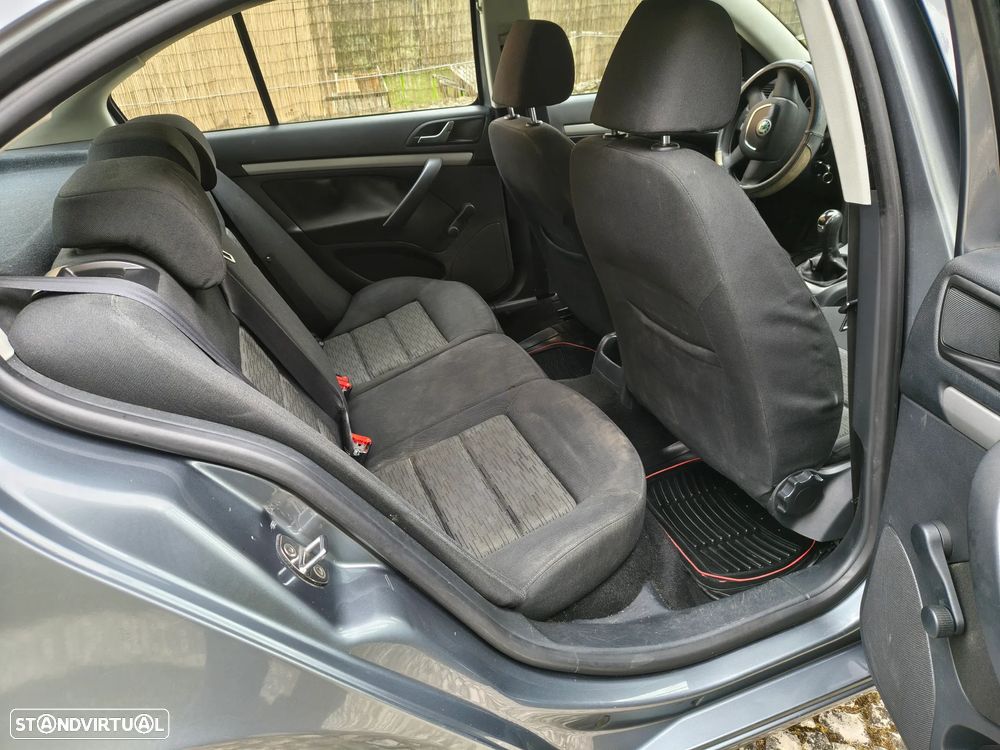 Skoda Octavia 1.6 TDI Greenline - 11