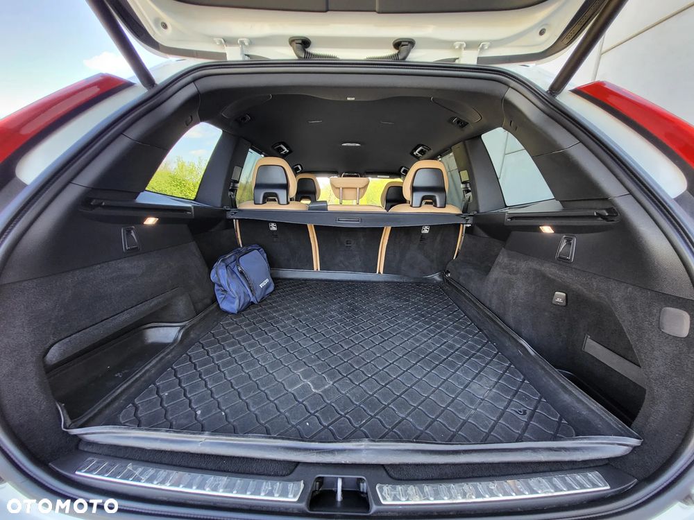 Volvo XC 90 B5 D AWD Inscription - 24