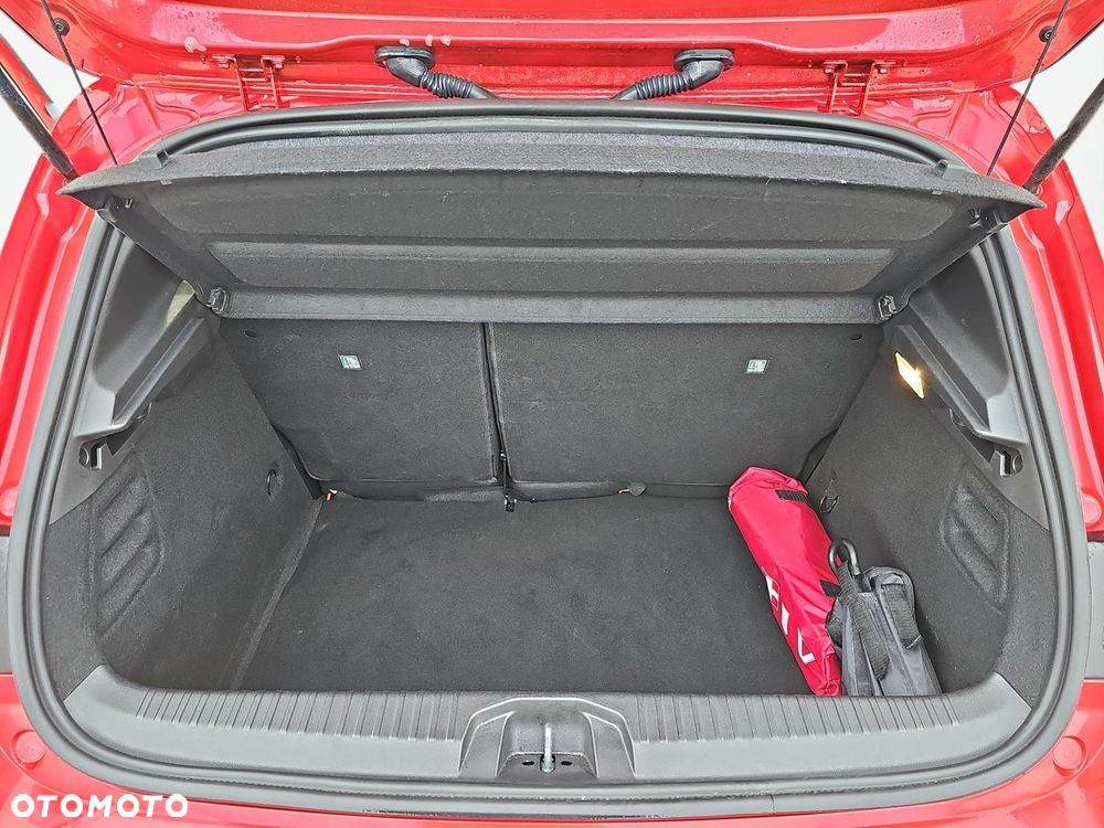 Renault Clio 1.0 TCe Techno - 24