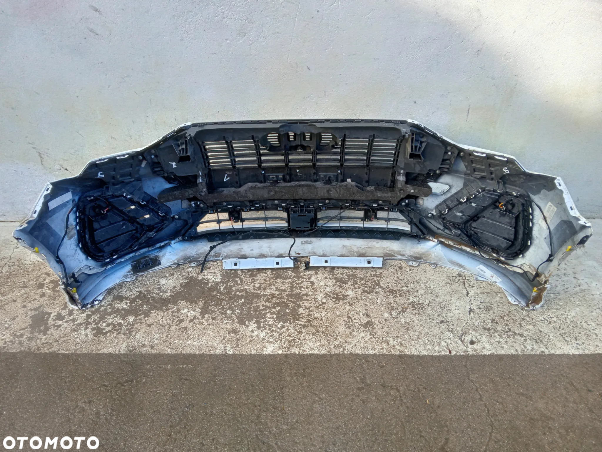 AUDI Q3 II 83A- ZDERZAK PRZEDNI PRZÓD - 26