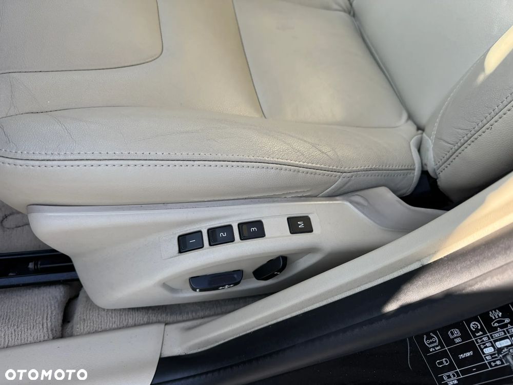 Volvo S60 T3 Summum - 8