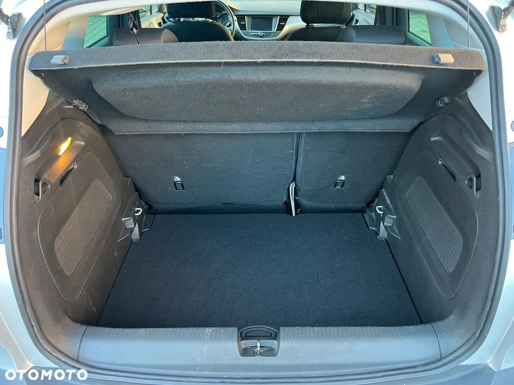 Opel Crossland X - 14