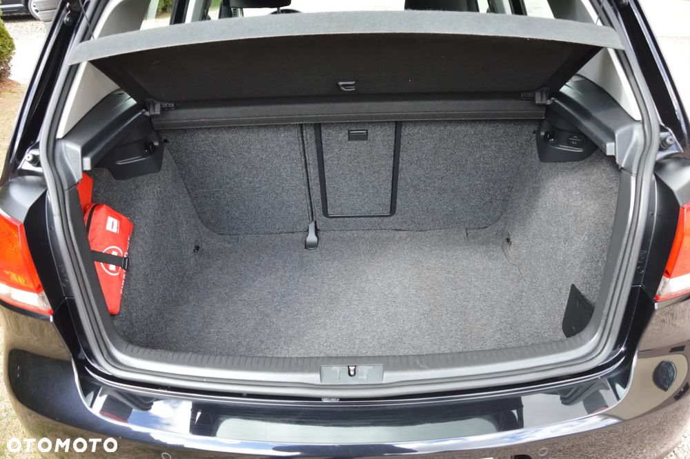 Volkswagen Golf - 29