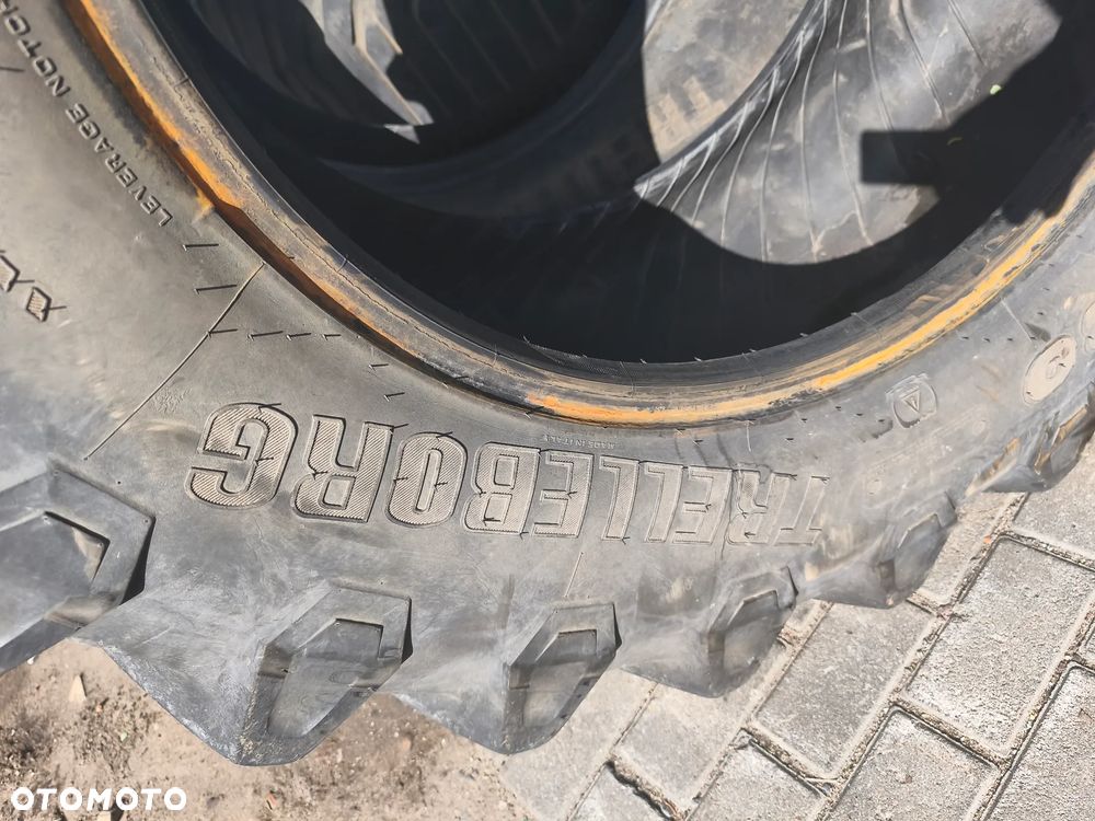 Opona rolnicza BKT AGRIMAX RT 657 540/65R30 i TRELLEBORG TM800 - 9