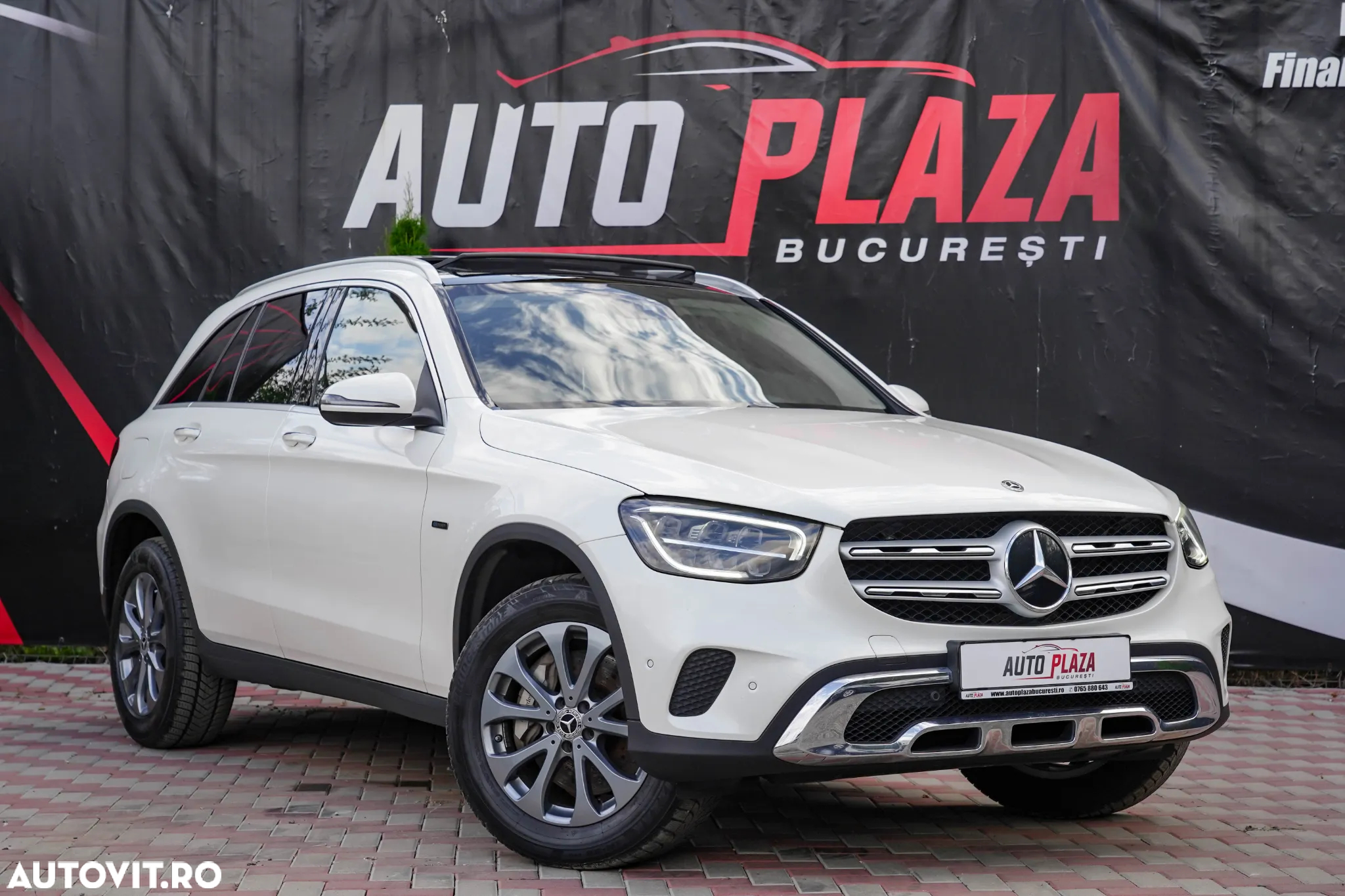 Mercedes-Benz GLC 300 e 4Matic 9G-TRONIC Exclusive - 7