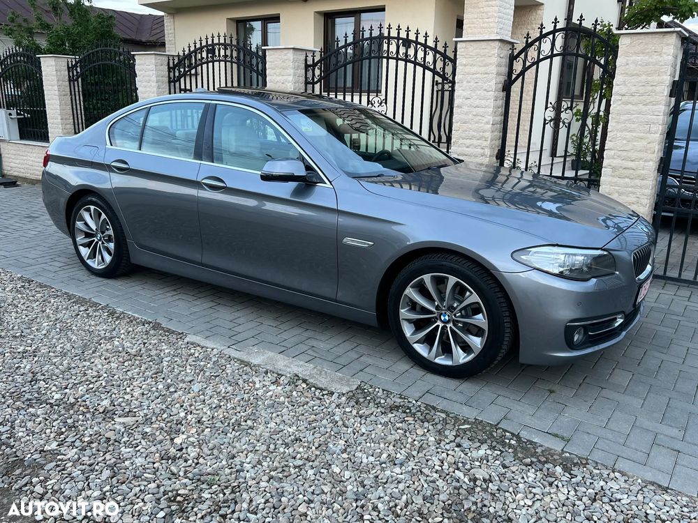 BMW Seria 5 520d Aut. Luxury Line - 33