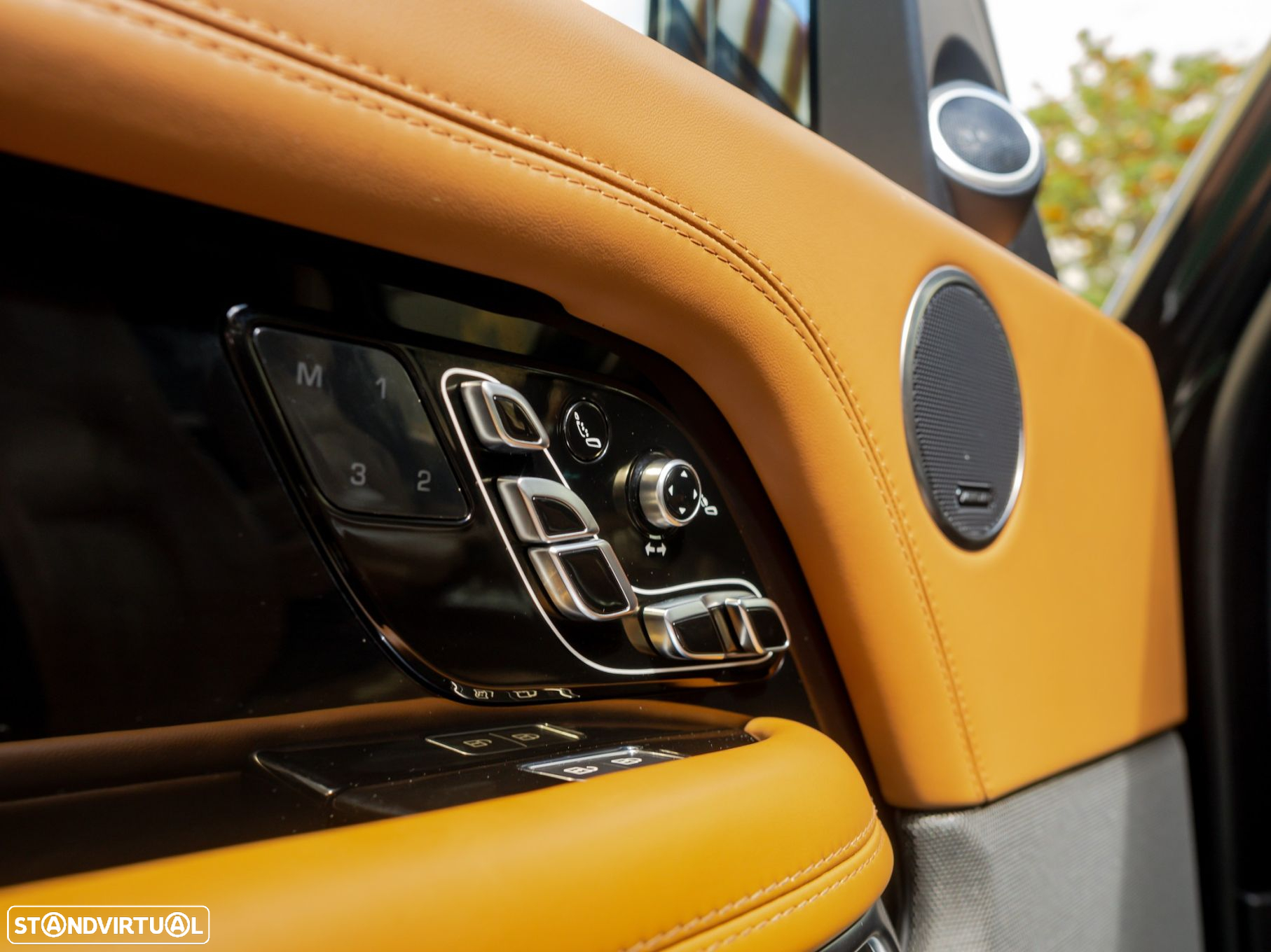 Land Rover Range Rover 2.0 Si4 PHEV Fifty Anniversary - 31